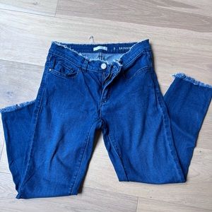 Lauren Conrad dark wash skinny jeans. Size 2♨️